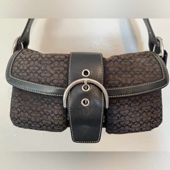 Coach Vtg Soho Flap Y2K Signature C Canvas Shoulder Bag Buckle - Picture 6 of 17